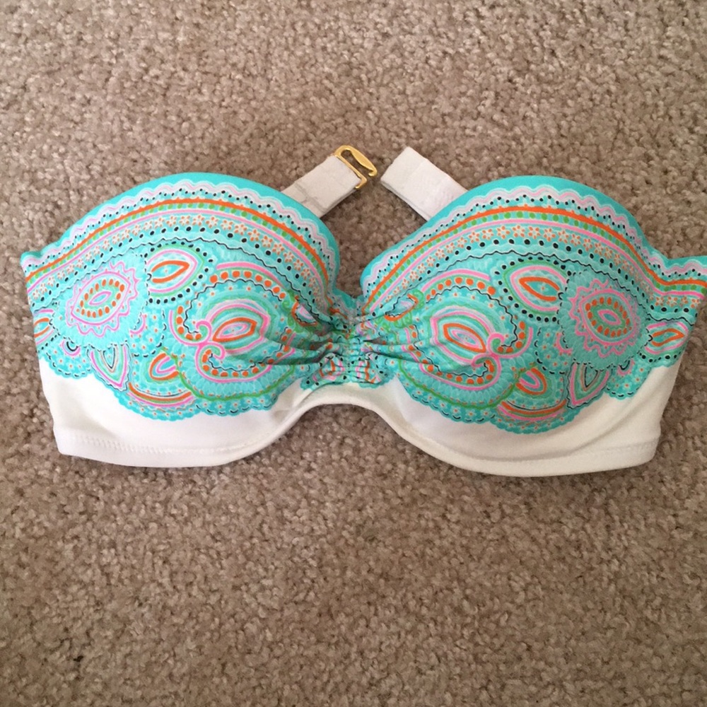 Victoria’s Secret bikini top